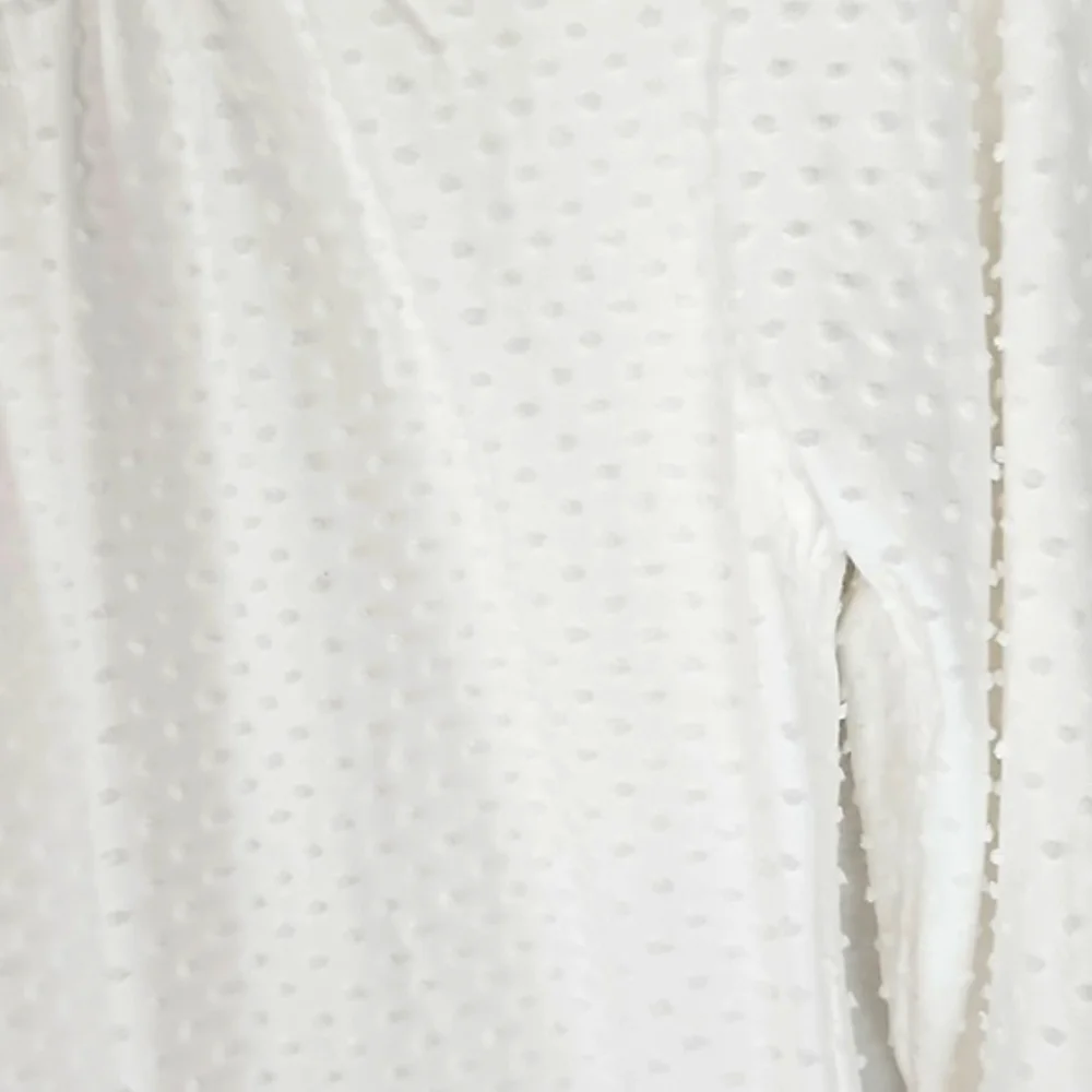J.Crew Women's White Textured Clip-Dot Blouse Coastal Grandma Preppy Chic, XS